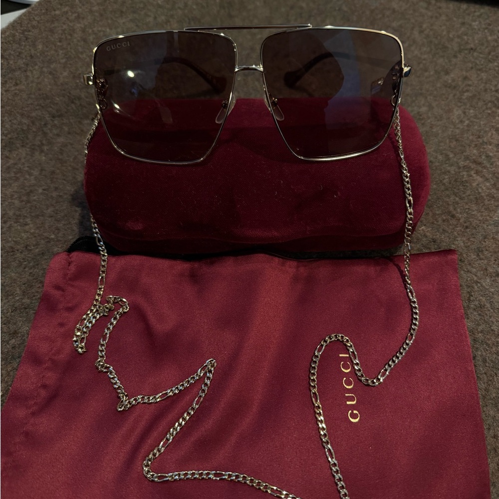 Gucci Silver Frame Sunglasses with Chain
